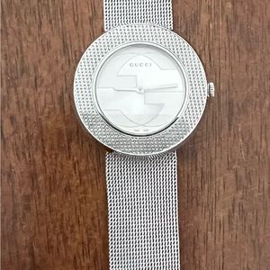Lady Gucci watch